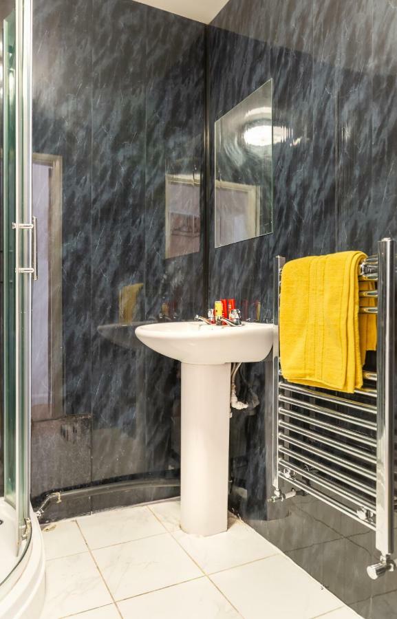 Newcastle City Studio Apartments Экстерьер фото